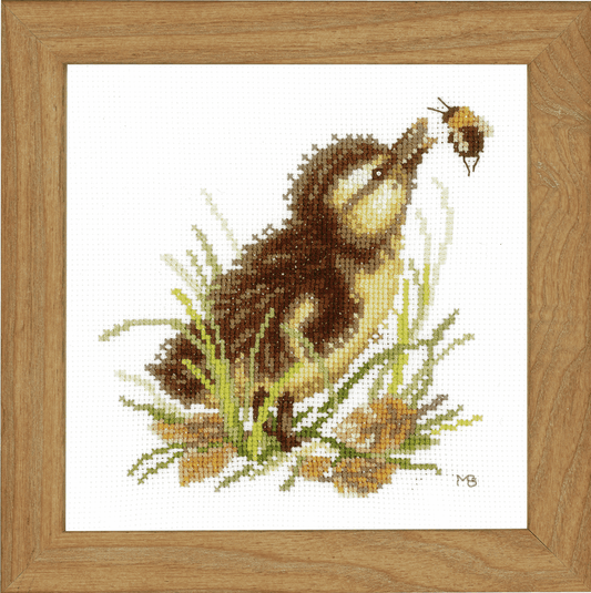 Duckling and Bumble Bee (Aida,W) - Lanarte Cross Stitch Kit PN-0146977