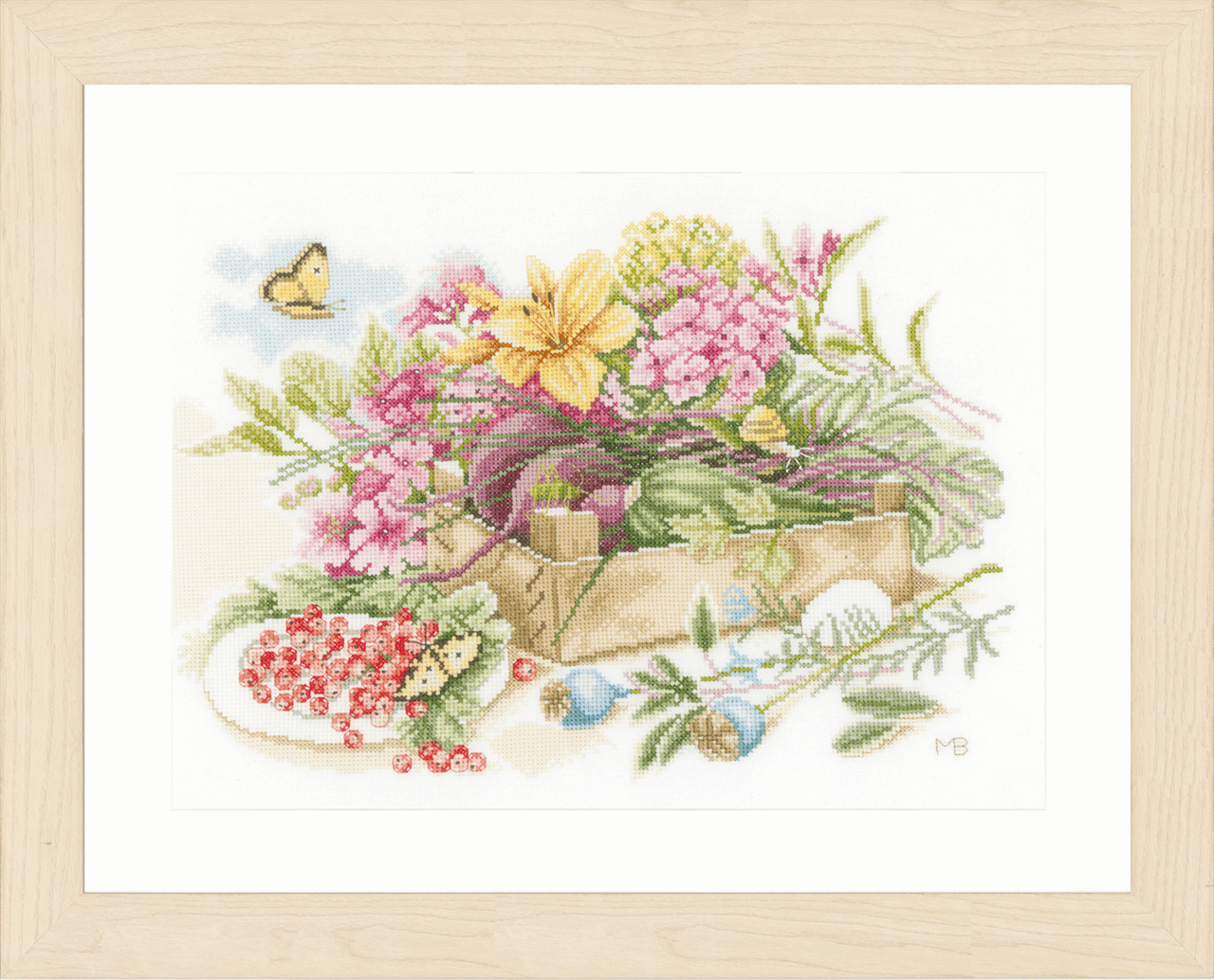 In The Garden - Lanarte Cross Stitch Kit PN-0157493