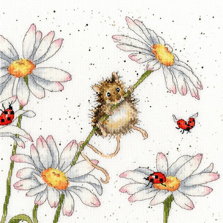 Daisy Mouse - Bothy Threads Cross Stitch Kit XHD80